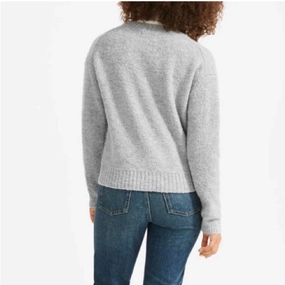 EVERLANE The Teddy Boucle Crewneck Sweater in Heather Grey SZ: Medium - Picture 10 of 11